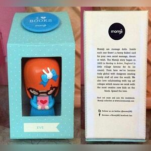 BNIB - Japanese Kawaii Momiji Message Doll - Eve “I love books”